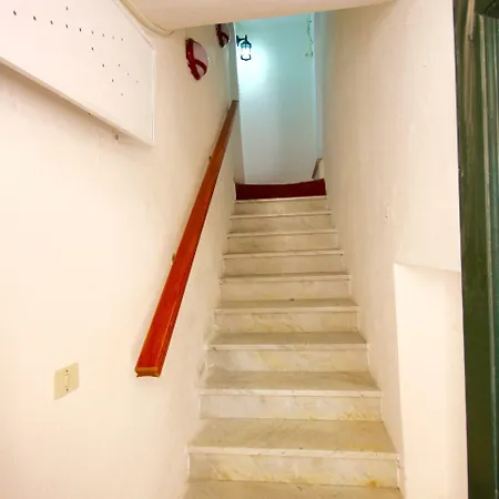 Amsicora 8 Πανσιόν 3*