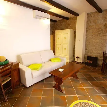 Amsicora 8 Guest house