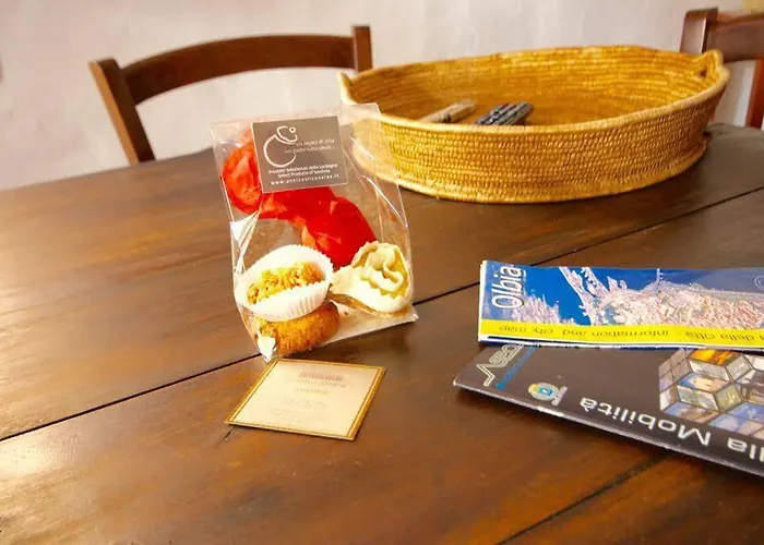 Amsicora 8 ゲストハウス オルビア